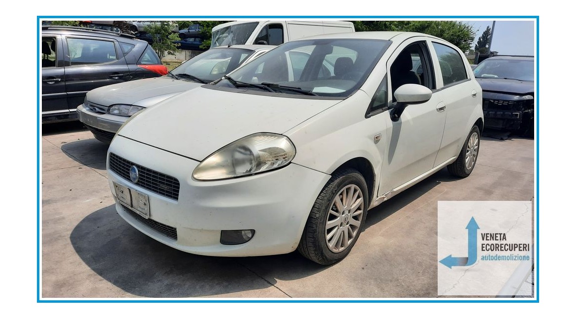 FIAT GRANDE PUNTO 3X del 2011 parti usate e ricambi - Tipo Motore 199A2000