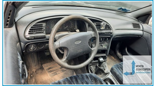 FORD MONDEO FD del 1996 parti usate e ricambi - Tipo Motore RKA