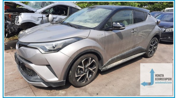 TOYOTA C-HR del 2016 parti usate e ricambi - Tipo Motore 2ZRFXE