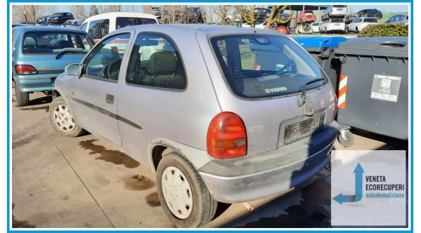 OPEL CORSA X01 del 2000 parti usate e ricambi