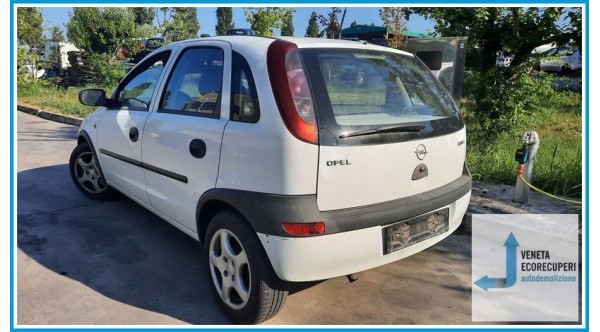 OPEL CORSA X01 del 2001 parti usate e ricambi