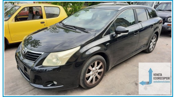TOYOTA AVENSIS del 2009 parti usate e ricambi - Tipo Motore 2ADFHV