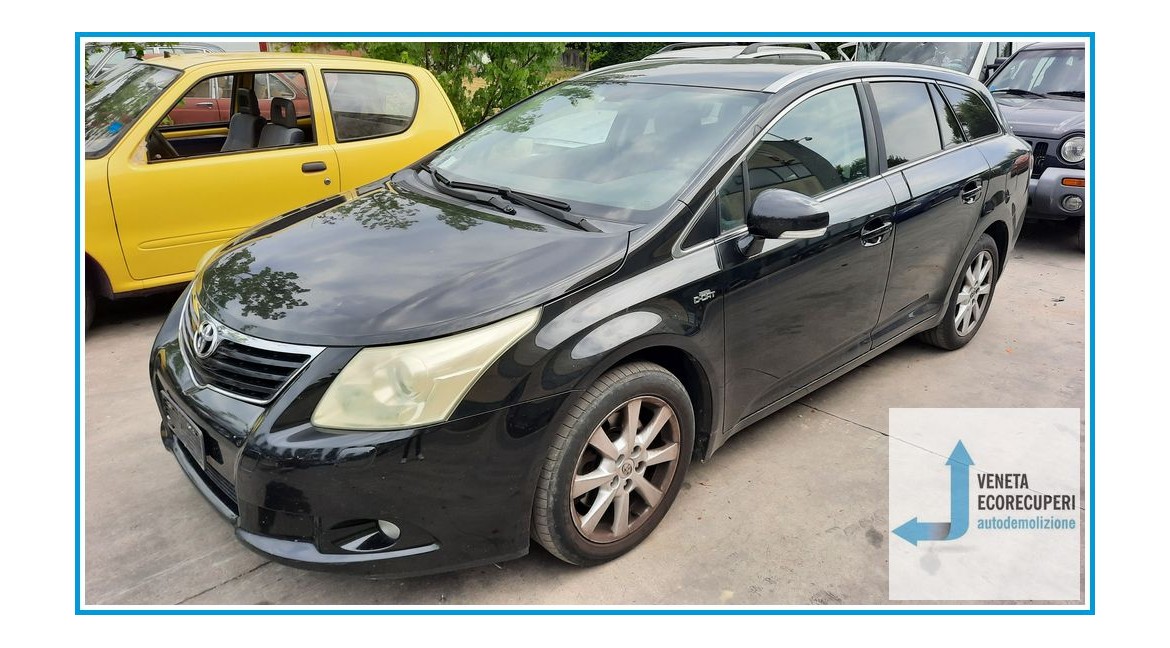 TOYOTA AVENSIS del 2009 parti usate e ricambi - Tipo Motore 2ADFHV
