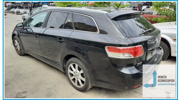 TOYOTA AVENSIS del 2009 parti usate e ricambi - Tipo Motore 2ADFHV