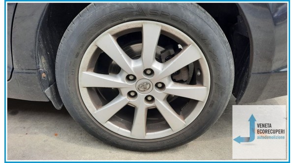 TOYOTA AVENSIS del 2009 parti usate e ricambi - Tipo Motore 2ADFHV