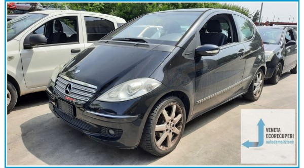 MERCEDES-BENZ Classe A W/C169 del 2006 parti usate e ricambi - Tipo Motore 266920
