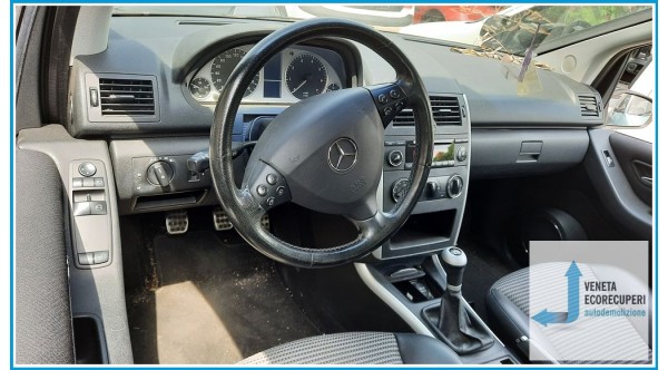 MERCEDES-BENZ Classe A W/C169 del 2006 parti usate e ricambi - Tipo Motore 266920