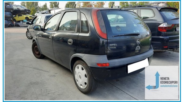 OPEL CORSA X01 del 2002 parti usate e ricambi
