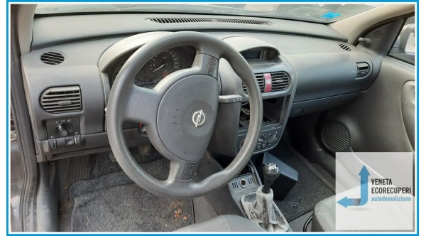 OPEL CORSA X01 del 2002 parti usate e ricambi