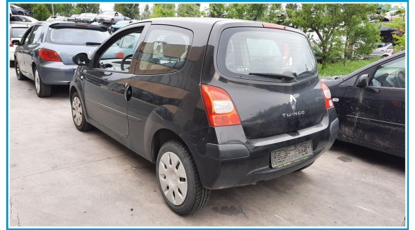 RENAULT TWINGO 2a Serie del 2008 parti usate e ricambi - Tipo Motore DF7A8