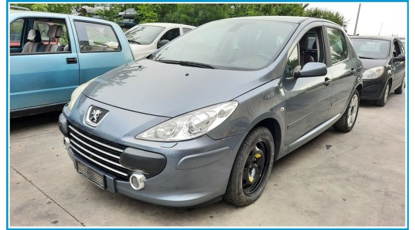 PEUGEOT 307 del 2005 parti usate e ricambi - Tipo Motore RHR