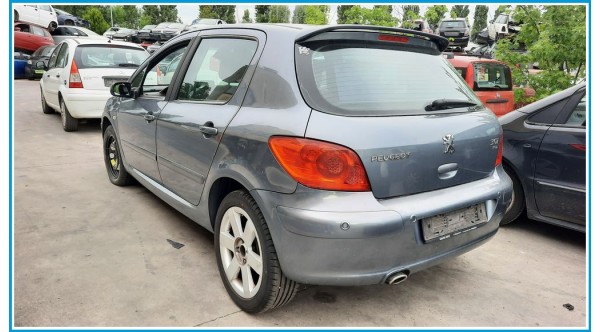 PEUGEOT 307 del 2005 parti usate e ricambi - Tipo Motore RHR