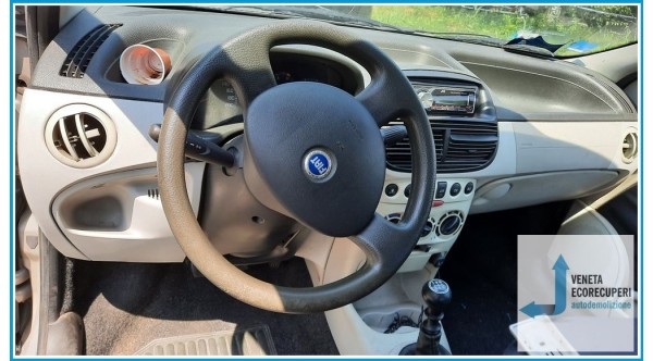 FIAT PUNTO 1N/1P del 2004 parti usate e ricambi - Tipo Motore 188A4000