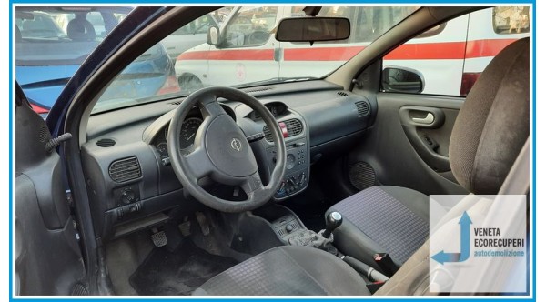 OPEL CORSA X01 del 2004 parti usate e ricambi