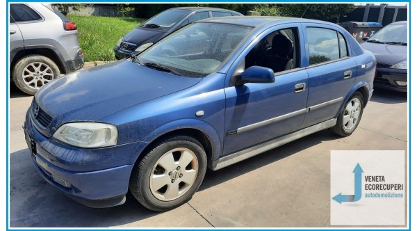 OPEL ASTRA T98 del 2002 parti usate e ricambi - Tipo Motore Y17DT