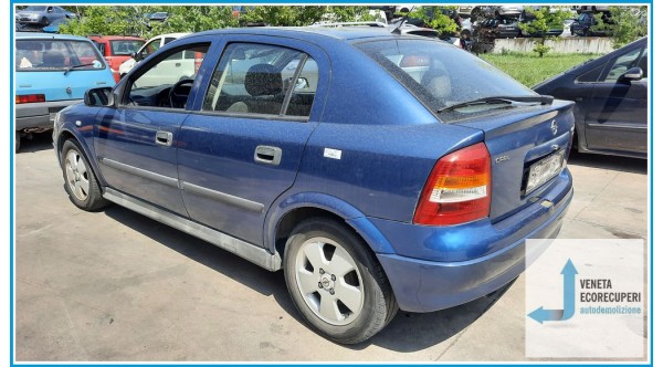 OPEL ASTRA T98 del 2002 parti usate e ricambi - Tipo Motore Y17DT