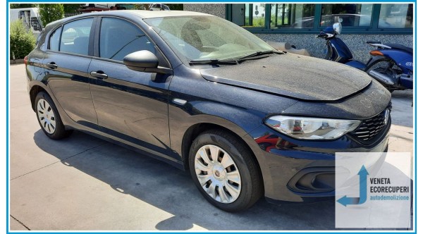 FIAT TIPO 6J del 2017 parti usate e ricambi - Tipo Motore 55266963
