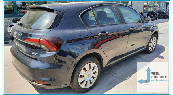 FIAT TIPO 6J del 2017 parti usate e ricambi - Tipo Motore 55266963
