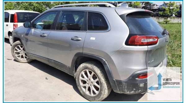 JEEP CHEROKEE KL del 2017 parti usate e ricambi - Tipo Motore LAU61OR