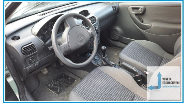 OPEL CORSA X01 del 2002 parti usate e ricambi