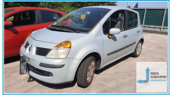 RENAULT MODUS 1a Serie del 2005 parti usate e ricambi - Tipo Motore D4FD7
