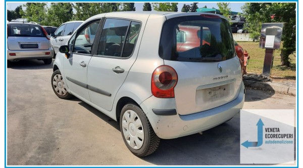 RENAULT MODUS 1a Serie del 2005 parti usate e ricambi - Tipo Motore D4FD7
