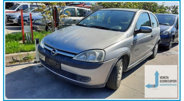 OPEL CORSA X01 del 2002 parti usate e ricambi