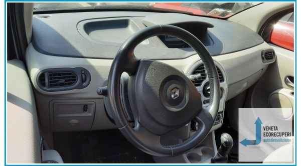 RENAULT MODUS 1a Serie del 2005 parti usate e ricambi - Tipo Motore D4FD7