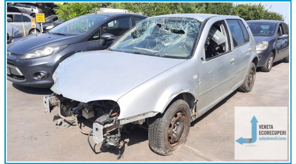 VOLKSWAGEN GOLF 1J del 2002 parti usate e ricambi - Tipo Motore ASZ