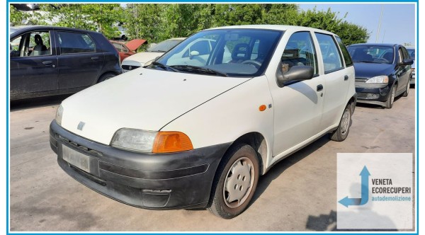 FIAT PUNTO 1a Serie del 1998 parti usate e ricambi - Tipo Motore 176B2000