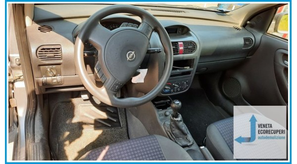 OPEL CORSA X01 del 2002 parti usate e ricambi