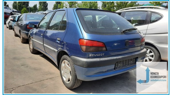 PEUGEOT 306 del 1999 parti usate e ricambi - Tipo Motore KFX