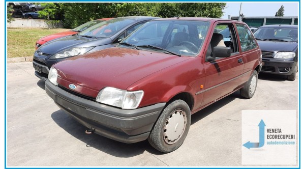 FORD FIESTA DX del 1998 parti usate e ricambi - Tipo Motore G6A