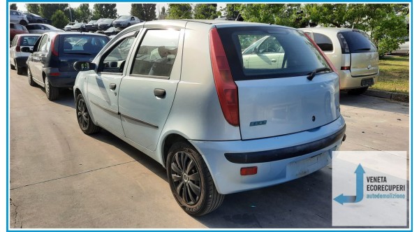 FIAT PUNTO 1N/1P del 2003 parti usate e ricambi - Tipo Motore 188A4000