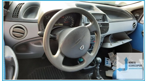 FIAT PUNTO 1N/1P del 2003 parti usate e ricambi - Tipo Motore 188A4000