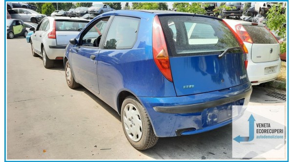 FIAT PUNTO 1N/1P del 2000 parti usate e ricambi - Tipo Motore 188A4000