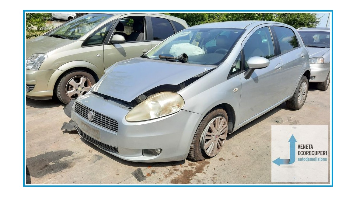 FIAT GRANDE PUNTO 4C del 2009 parti usate e ricambi - Tipo Motore 199A3000