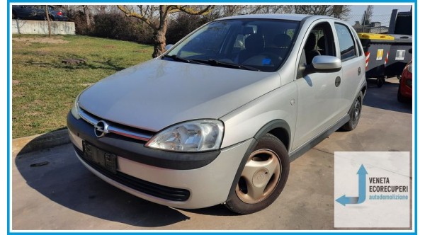 OPEL CORSA X01 del 2003 parti usate e ricambi
