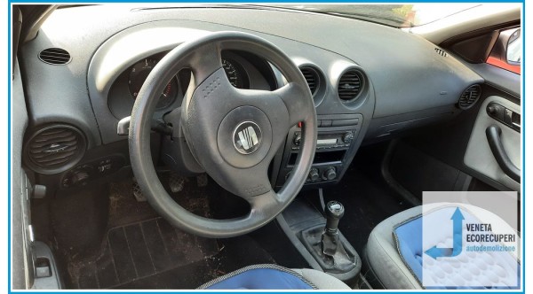 SEAT IBIZA 6L del 2002 parti usate e ricambi - Tipo Motore AMF