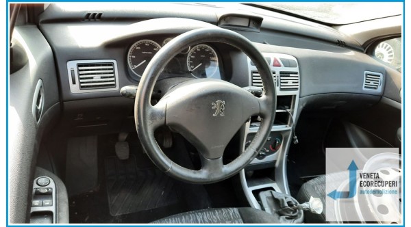 PEUGEOT 307 del 2003 parti usate e ricambi - Tipo Motore RHS