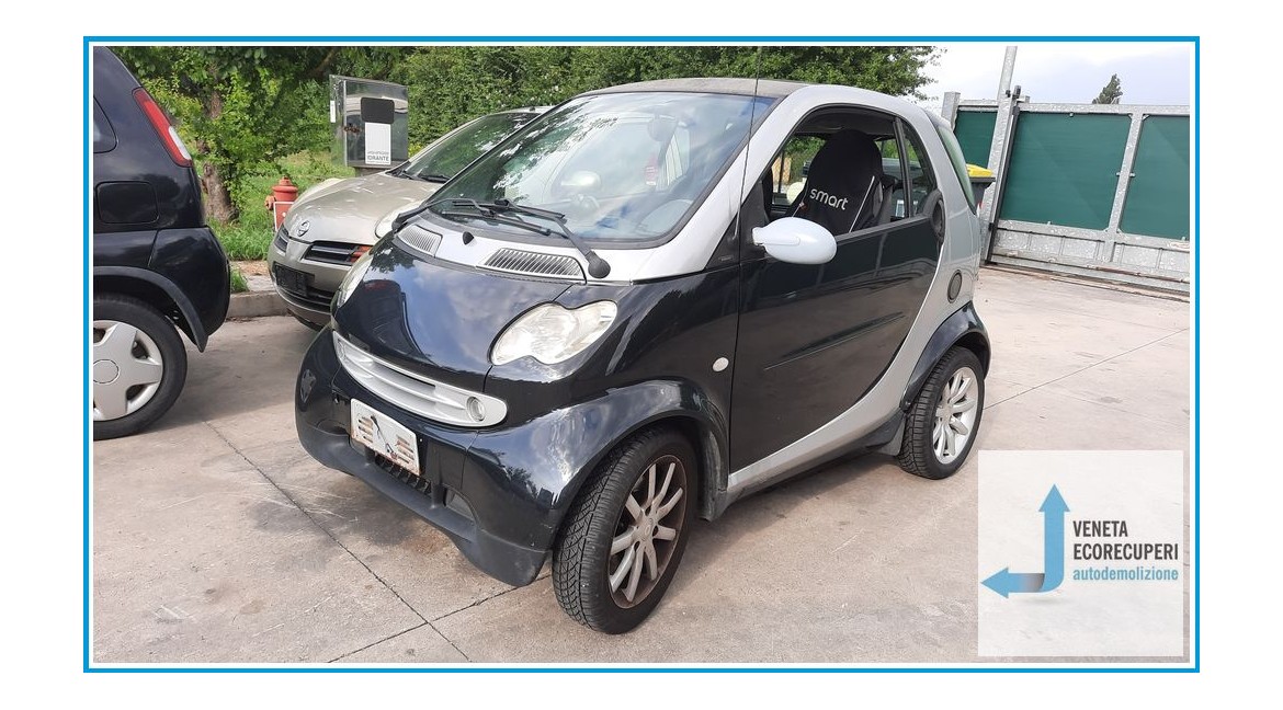 SMART COUPE' C450 del 2004 parti usate e ricambi - Tipo Motore 61