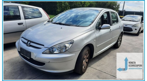 PEUGEOT 307 del 2003 parti usate e ricambi - Tipo Motore RHY