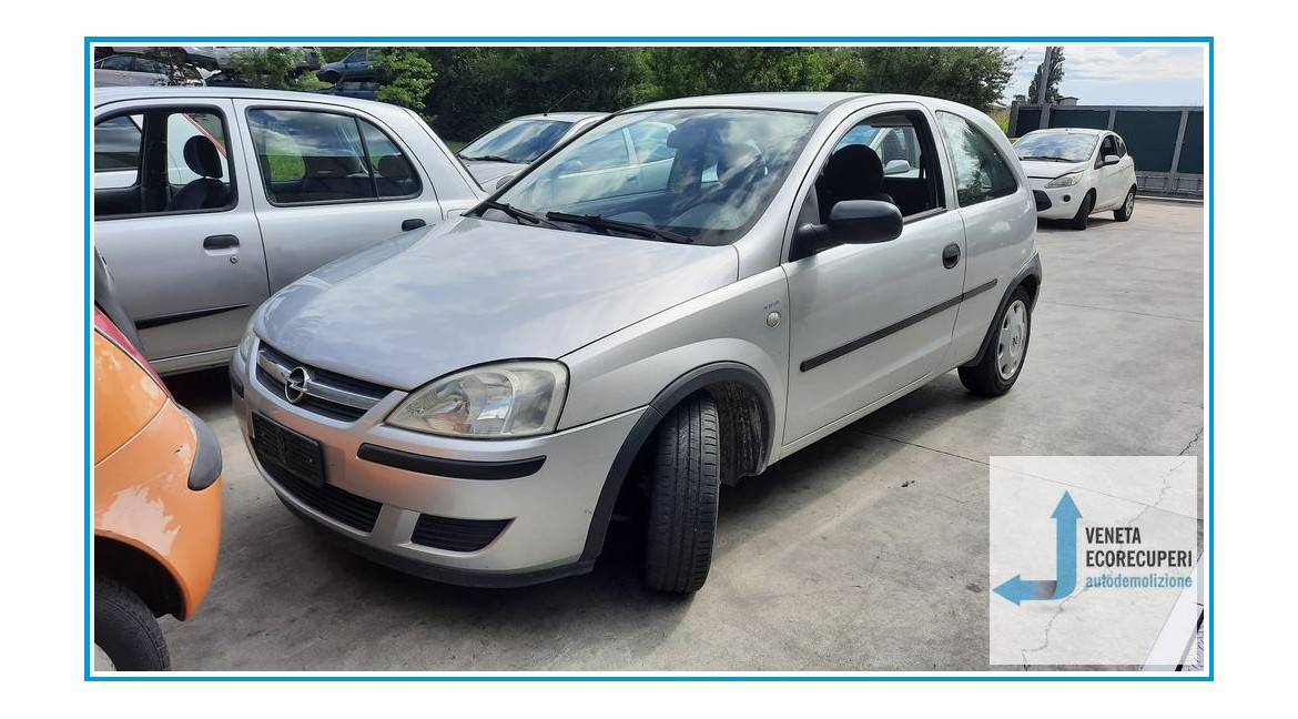 OPEL CORSA X01 del 2001 parti usate e ricambi - Tipo Motore Z10XE