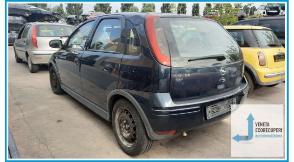 OPEL CORSA X01 del 2004 parti usate e ricambi