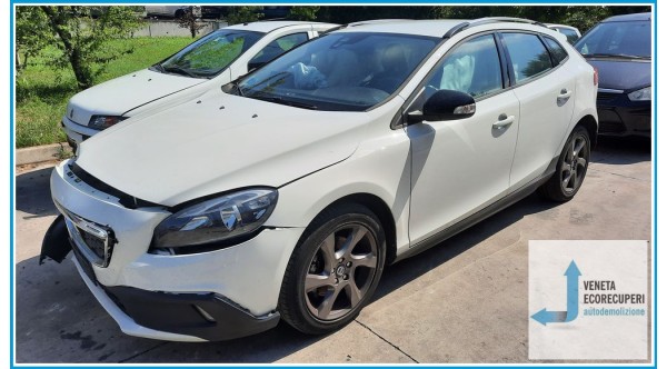 VOLVO V40 del 2014 parti usate e ricambi - Tipo Motore D4162T