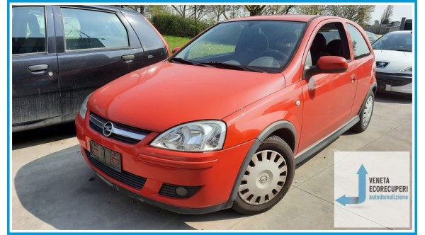 OPEL CORSA X01 del 2005 parti usate e ricambi