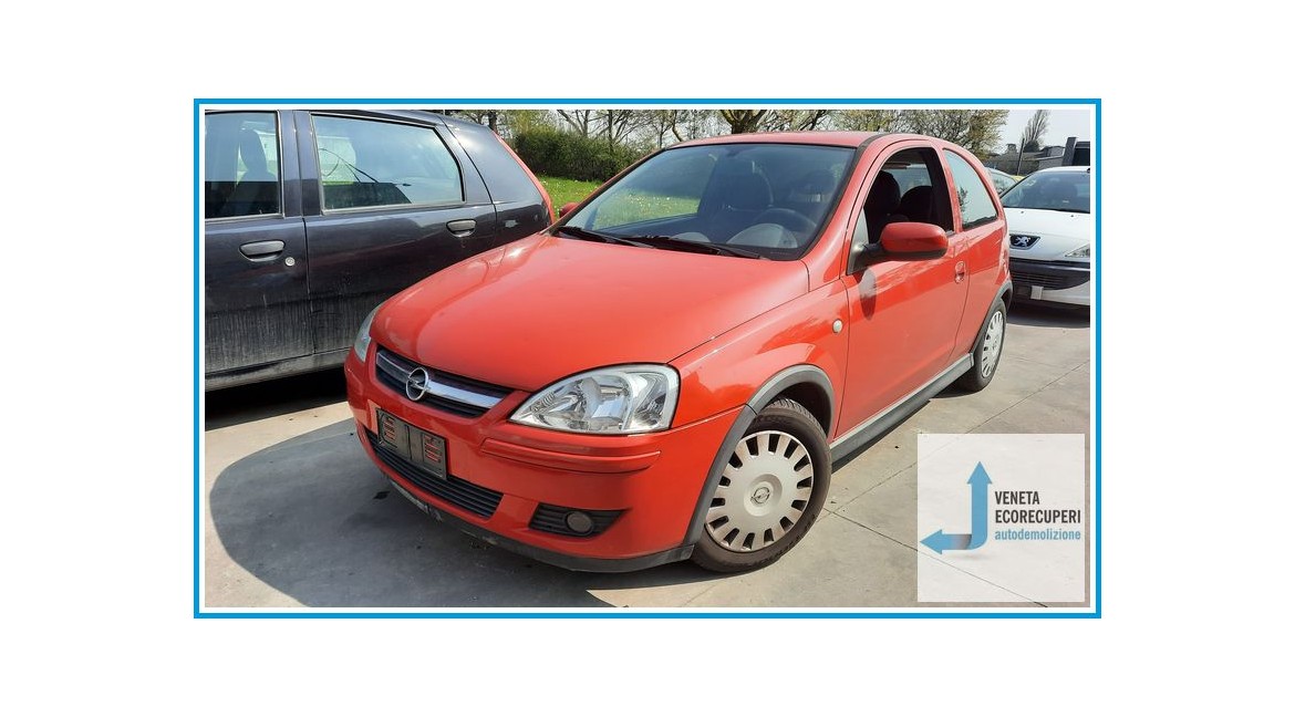 OPEL CORSA X01 del 2005 parti usate e ricambi