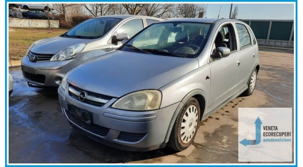 OPEL CORSA X01 del 2004 parti usate e ricambi