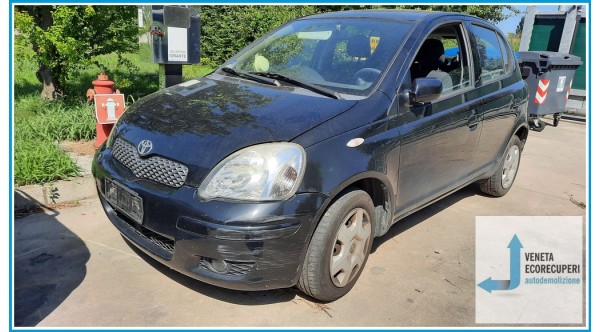 TOYOTA YARIS FRP del 2003 parti usate e ricambi - Tipo Motore 2SZFE