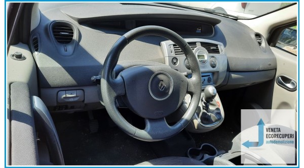 RENAULT SCENIC 2a Serie del 2007 parti usate e ricambi - Tipo Motore K9KP7